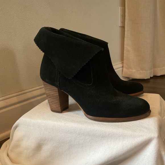 UGG Black Suede Leather Heeled Ankle Boots Women's‎ Size 7 - Picture 3 of 7